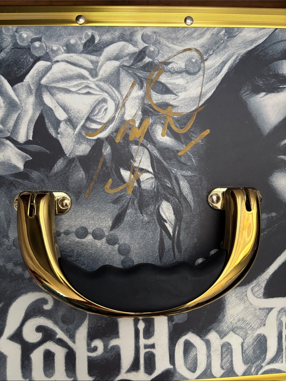 Kat Von D Signed Makeup Train Case - Picture 3 of 7